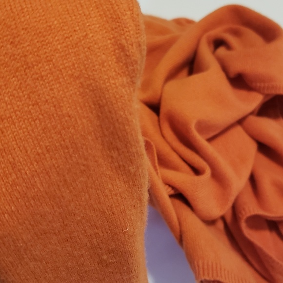 Prada 100% Cashmere Cardigian Set - Picture 6 of 7